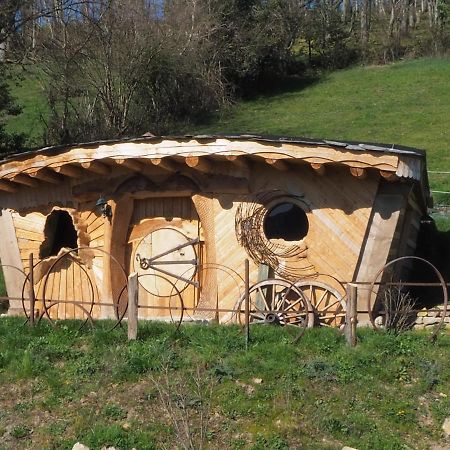 Village.insolite Montagny-sur-Grosne Extérieur photo