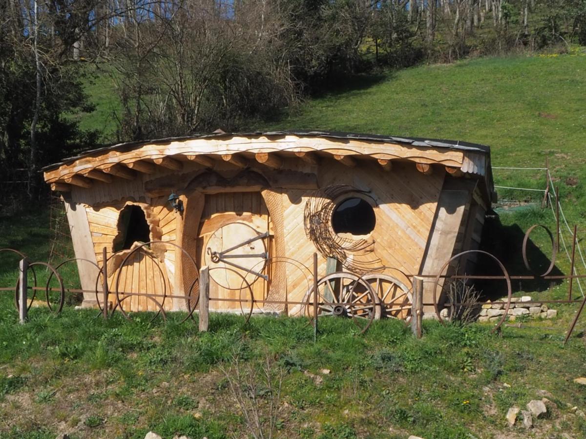 Village.insolite Montagny-sur-Grosne Extérieur photo