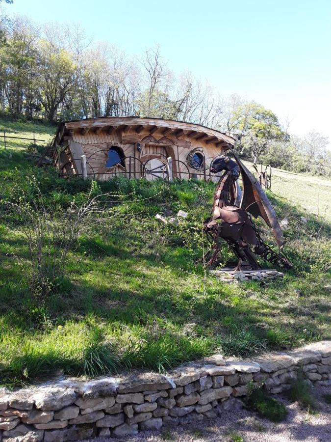 Village.insolite Montagny-sur-Grosne Extérieur photo