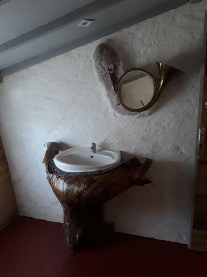 Village.insolite Montagny-sur-Grosne Extérieur photo